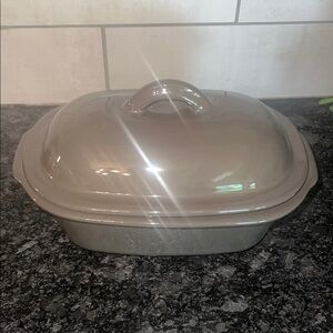 Mini Deep Dish Stoneware Covered Baker with taupe glazed Pampered Chef NIB..